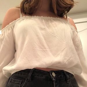 Brandy Melville NEVER WORN White Cropped Off The S